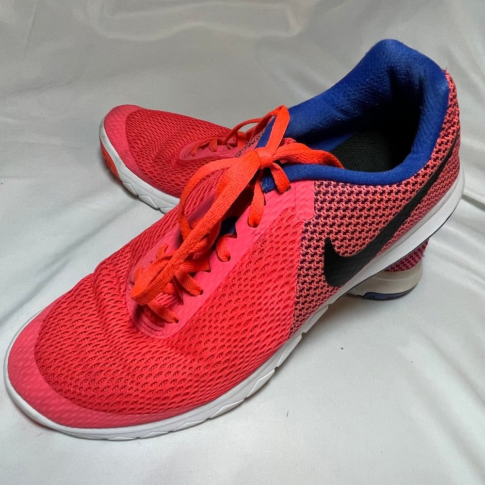 - Nike - Flex Exp RN 6(Hot Punch/Black/Paramount Blue/White) Womans size 10
